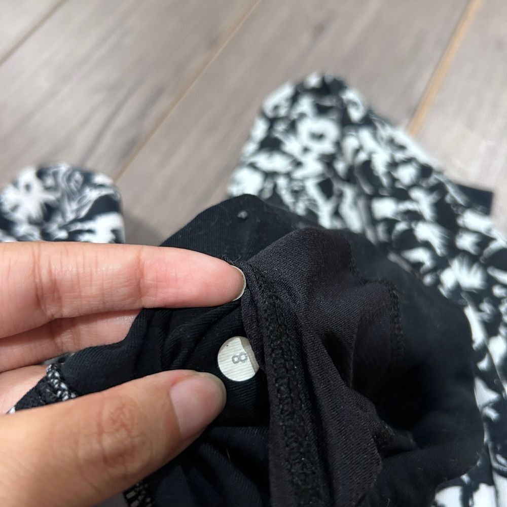 Lululemon Jacket - Picture 2 of 3